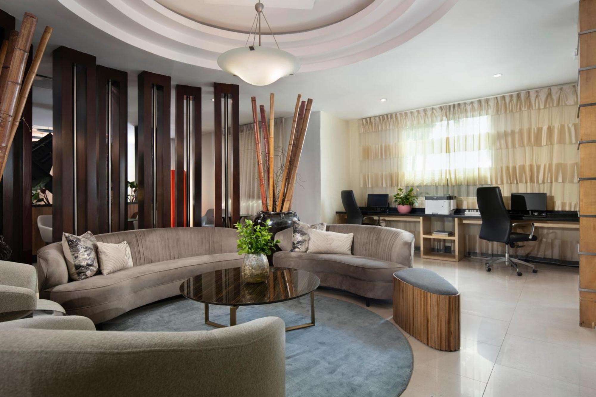 Готель Hodelpa Garden Court Сантьяго-де-лос-Трейнта-Кабальєрос Екстер'єр фото